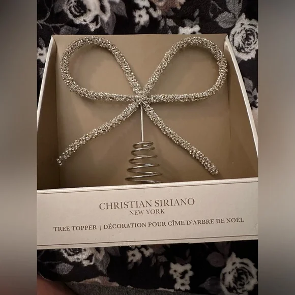✨ Christian Siriano Viral SILVER Bow Tree Topper ✨ - Picture 2 of 2